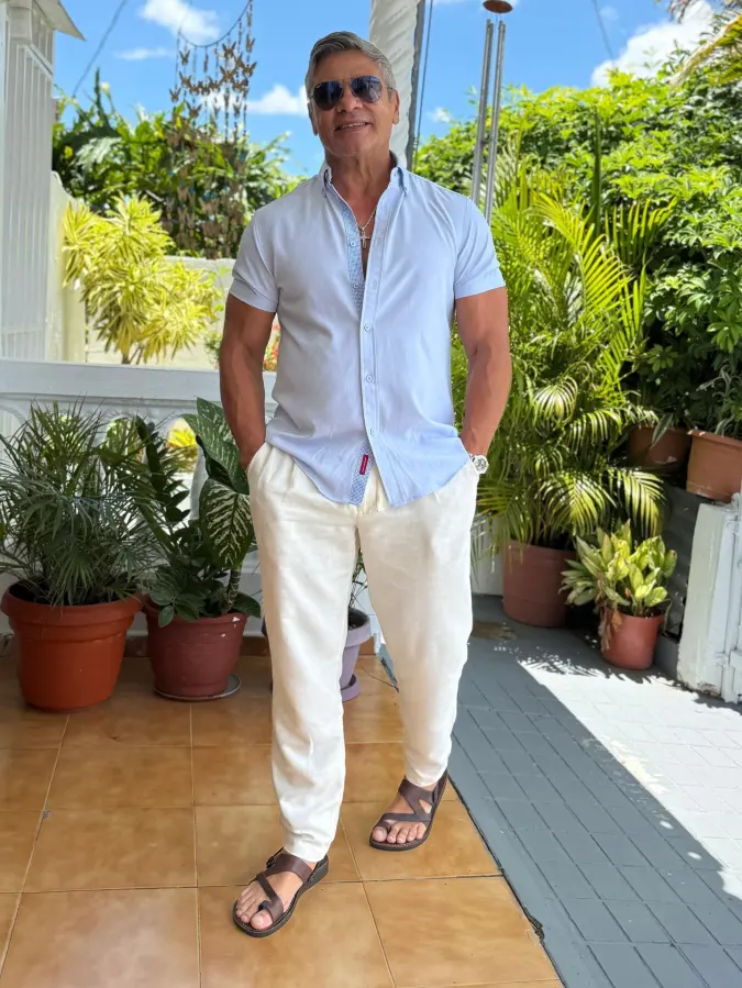 Breezy Blue Relaxed Linen - Mastering Summer Brunch Attire
