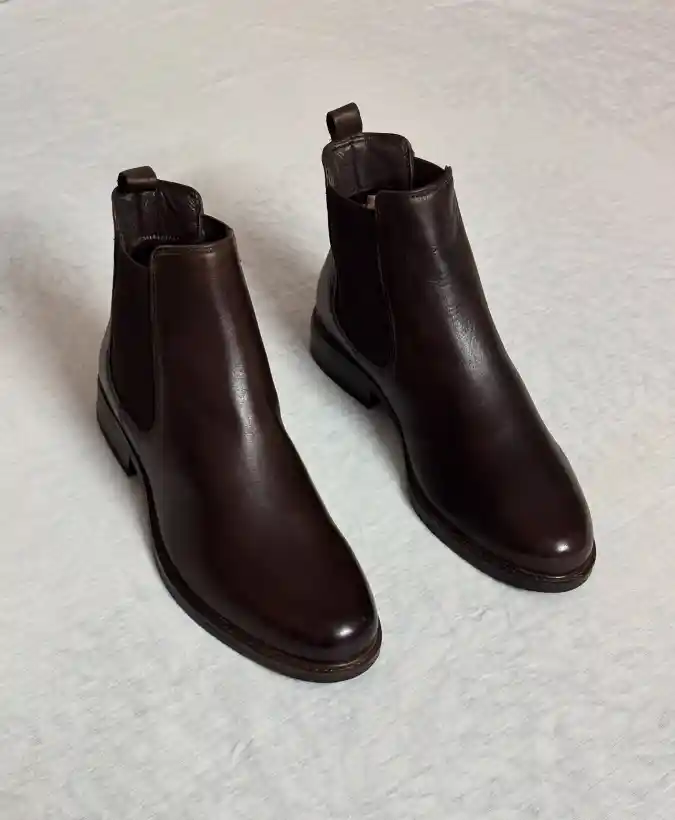 Classic Espresso Slim-Fit Office Core - Grounding