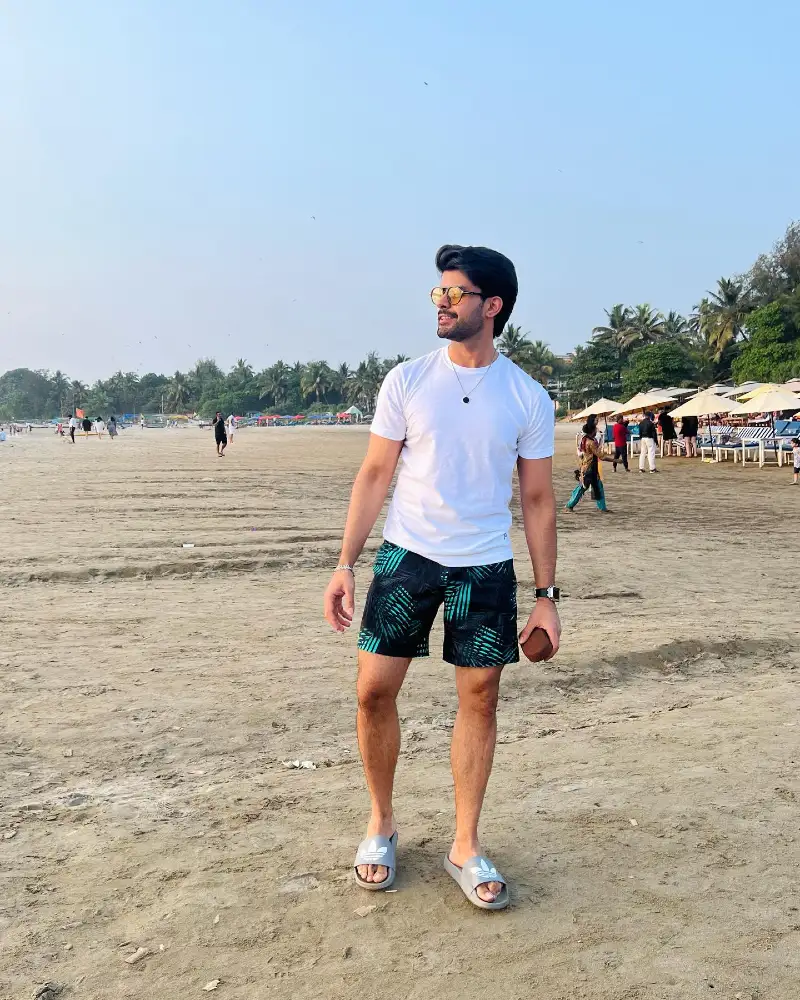 Crisp White T-Shirt with Tropical Print Swim Trunks and Grey Slides