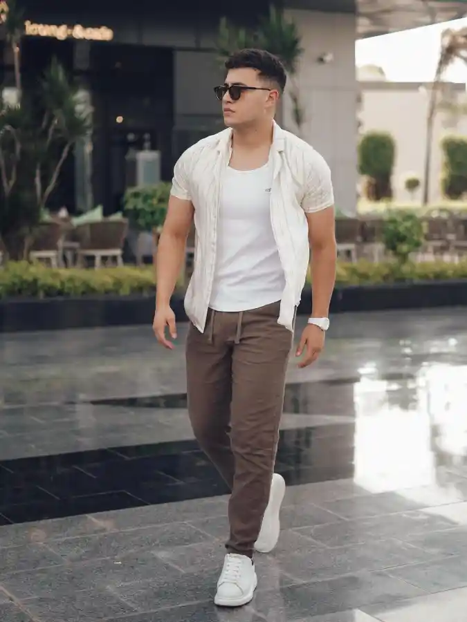 Earth-Toned Casual Layers - Elevating Weekend Aesthetics