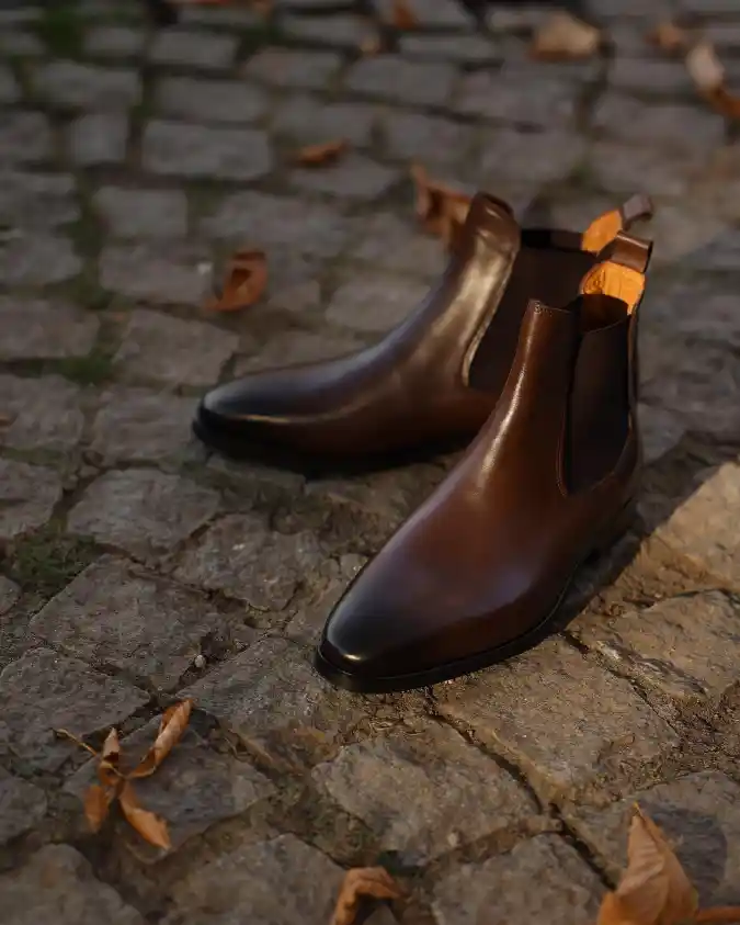 Earthy Leather Chelsea Boots - A Foundation for Modern Urban Style