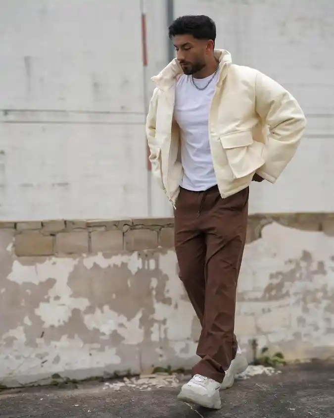 Earthy Tones and Relaxed Layers - Casual Streetwear for Comfort