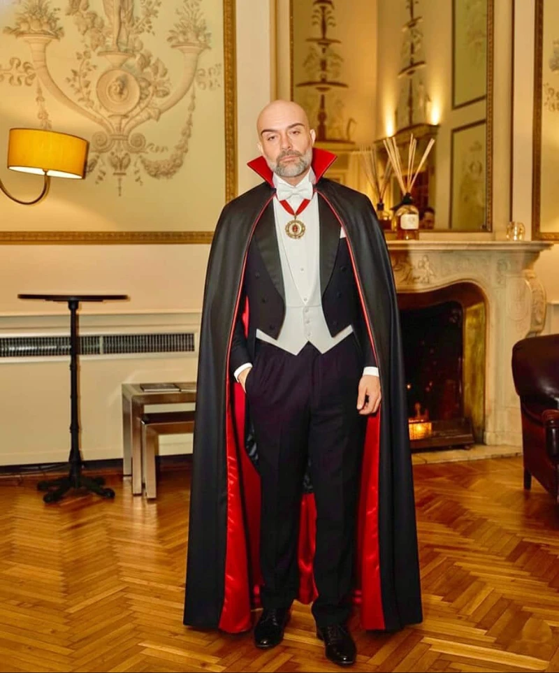 Formal White-Tie Tailcoat with Piqué Waistcoat and Crimson-Lined Dracula Cape