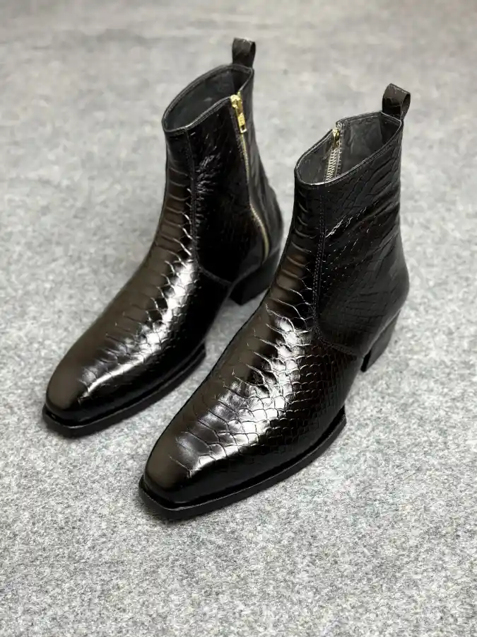 Glossy Crocodile-Embossed Chelsea - Elevating Modern Daily Uniforms