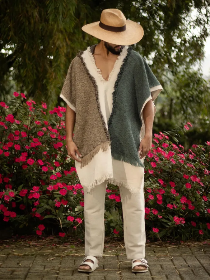 Relaxed Earth-Tone Poncho & Cream Trousers – Expressive Weekend Travels