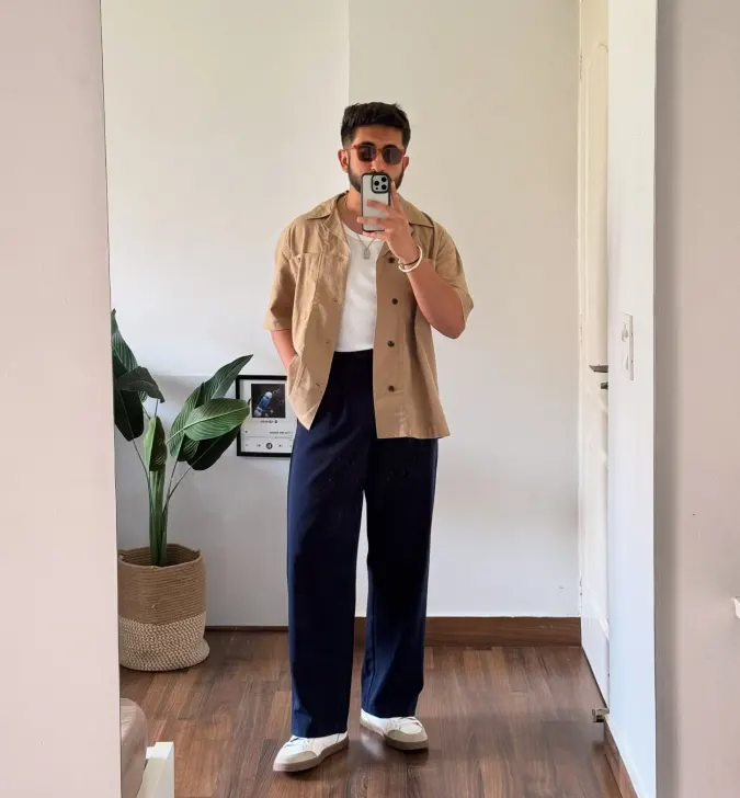 Relaxed Khaki and Navy Separates – Packing Light for Versatile Vacation Evenings