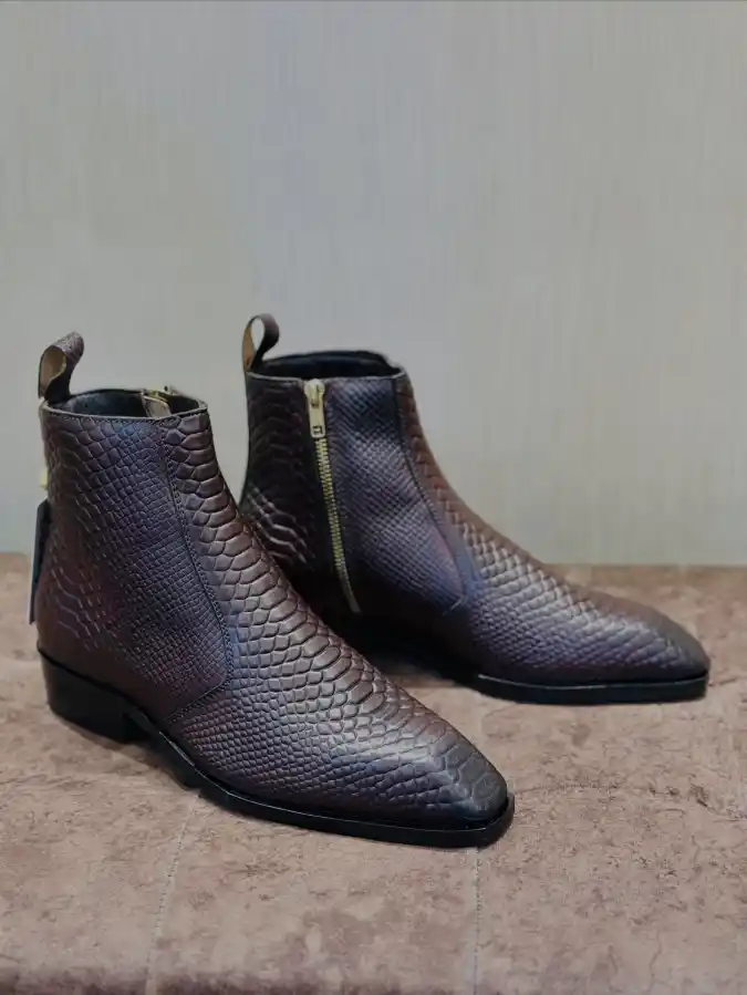 Textured Earth-Tone Chelsea Boots - Elevating Smart-Casual Daily Wear