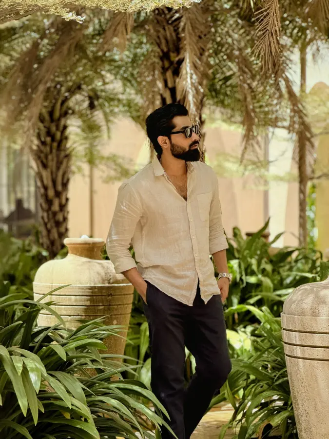 Textured Linen Separates - Smart-Casual Excellence for Summer Dining